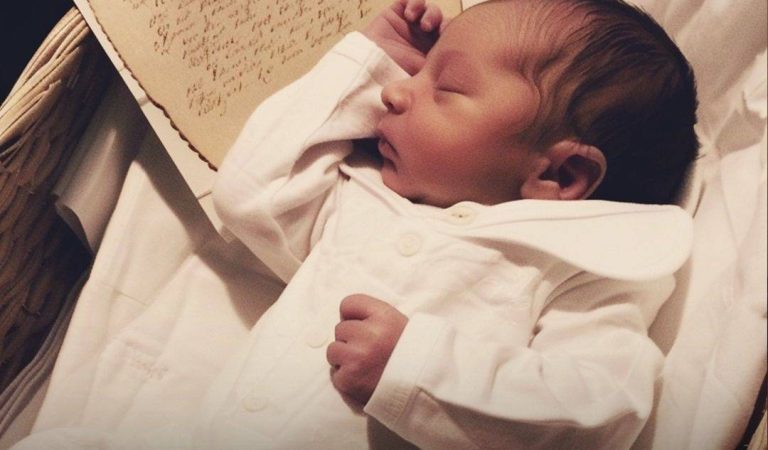 Husband Returns from Business Trip and Sees Newborn Baby on Table with Two Notes beside