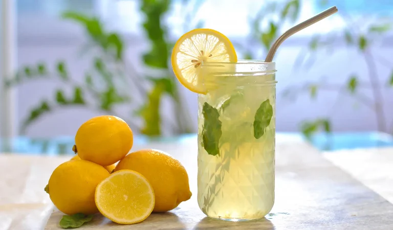 Mom’s Natural Remedy with Lemon: A Cure-All for Leg Pain, Rheumatism, Varicose Veins, Arthritis, Headaches, and Joint Pain